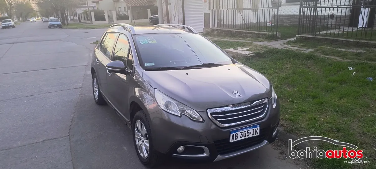 Peugeot 2008 2017 usado en Bahía Blanca - foto 1
