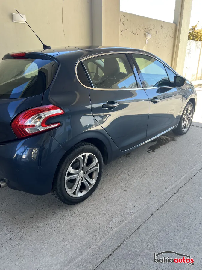 Peugeot 208 2016 usado en Bahía Blanca - foto 9