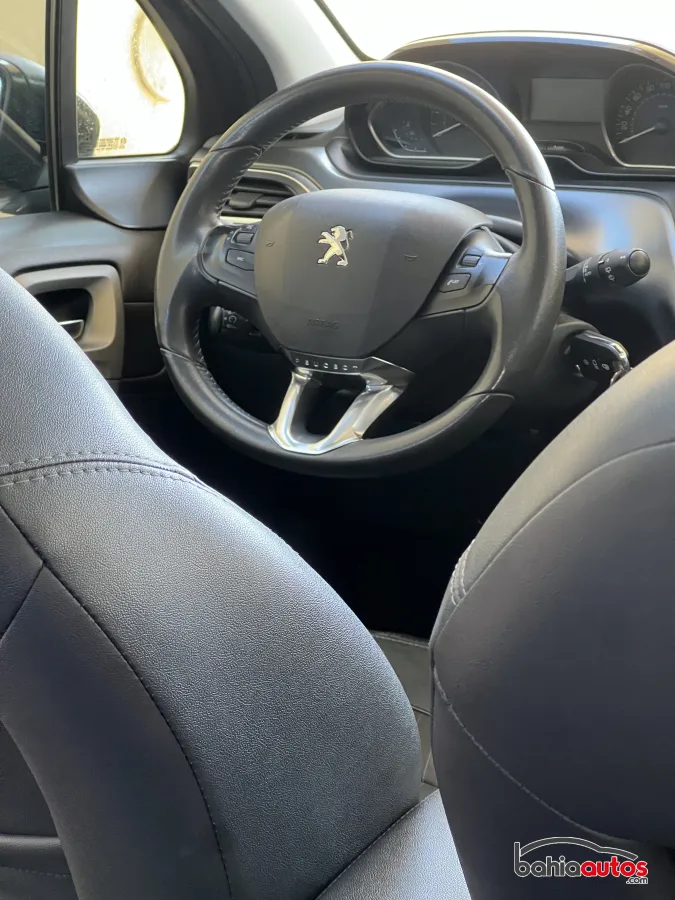 Peugeot 208 2016 usado en Bahía Blanca - foto 10