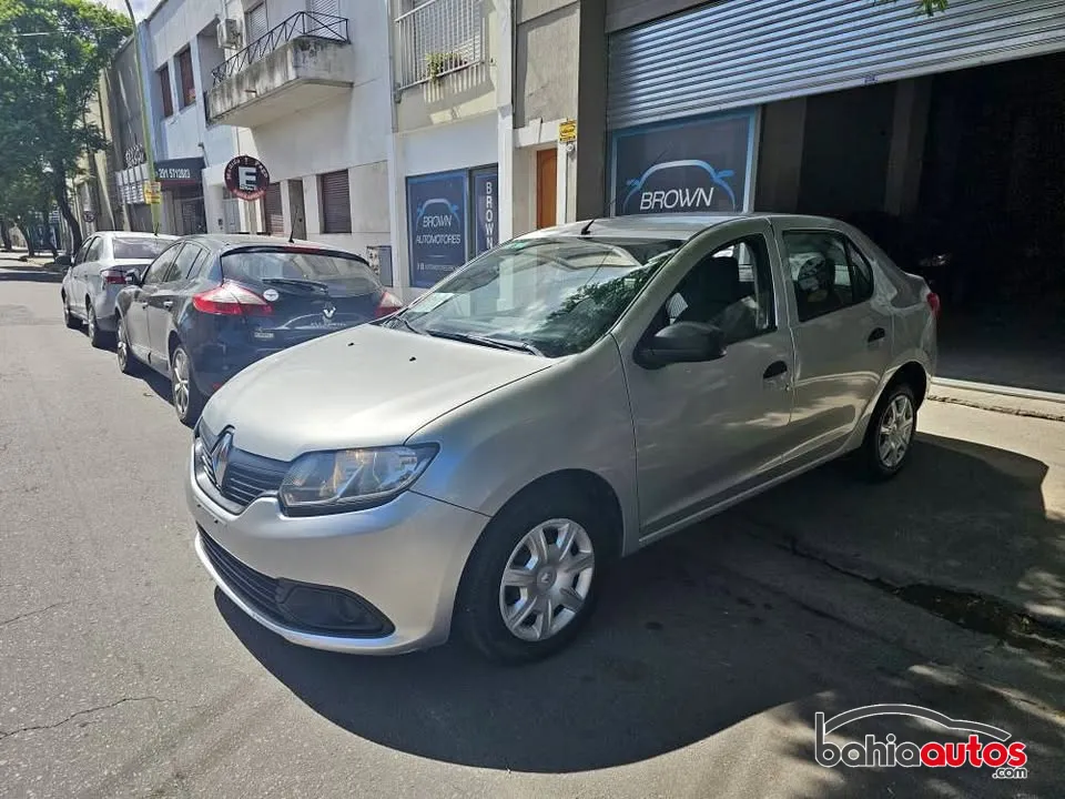 Renault Logan 2017 usado en Bahía Blanca - foto 1