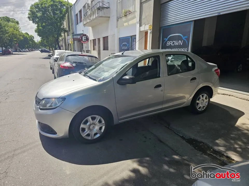 Renault Logan 2017 usado en Bahía Blanca - foto 4