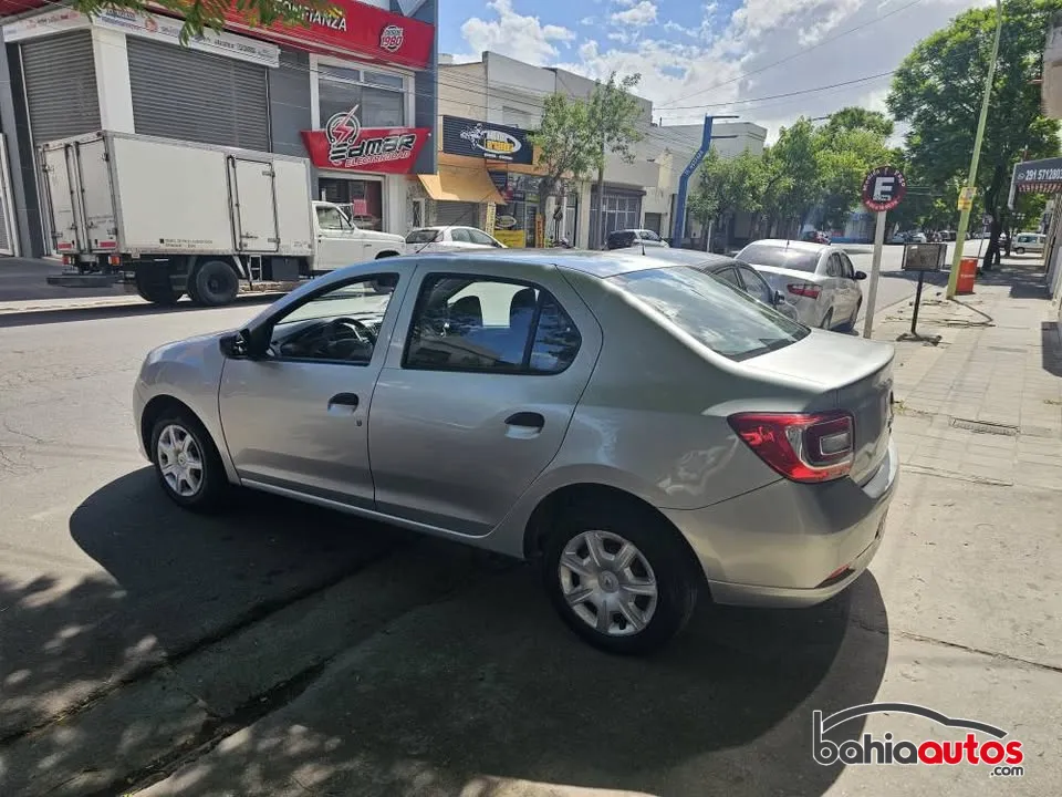 Renault Logan 2017 usado en Bahía Blanca - foto 5