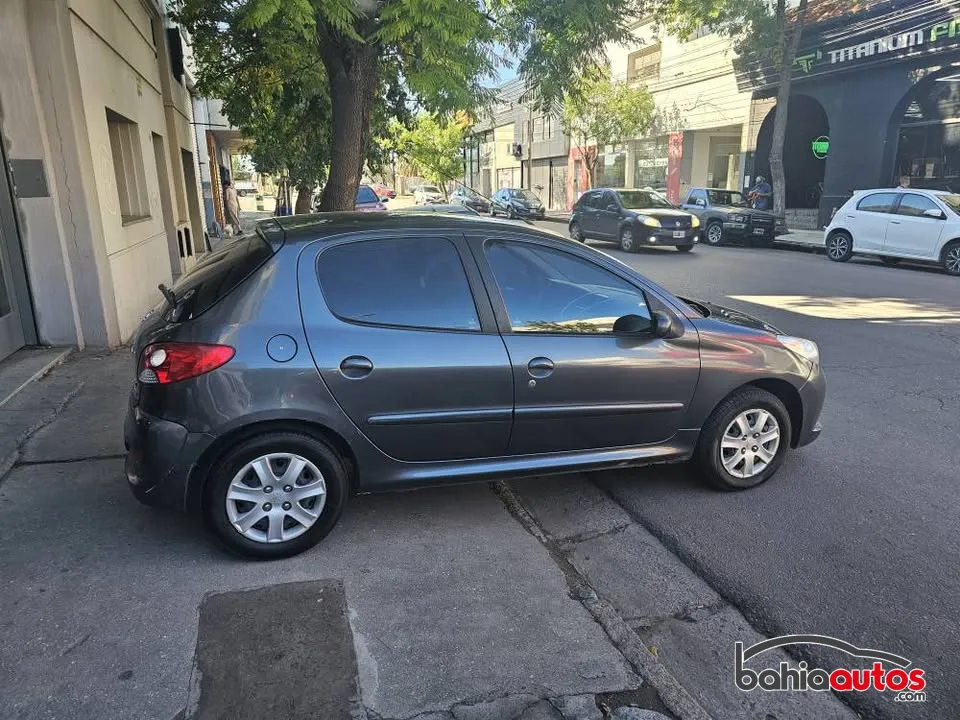 Peugeot 207 2015 usado en Bahía Blanca - foto 3