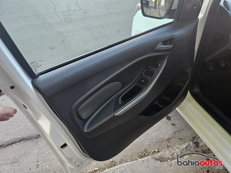 Ford KA 2016 usado en Bahía Blanca - foto 8