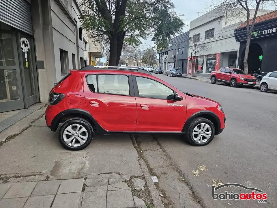 Renault Sandero Stepway 2017 usado en Bahía Blanca - foto 3