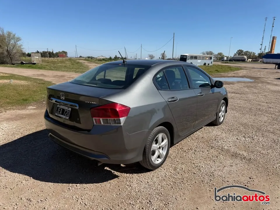 Honda City 2010 usado en Bahía Blanca - foto 4