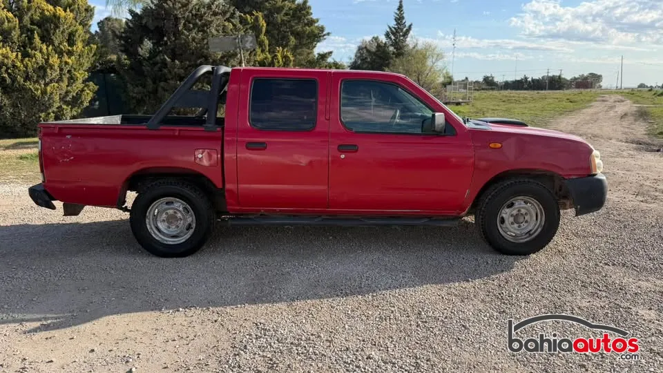 Nissan NP300 2011 usado en Bahía Blanca - foto 2