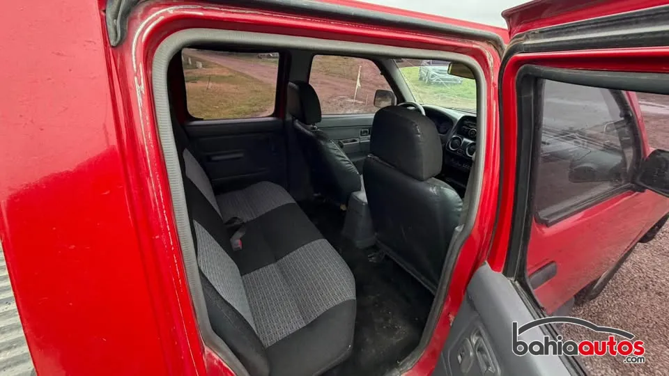 Nissan NP300 2011 usado en Bahía Blanca - foto 9