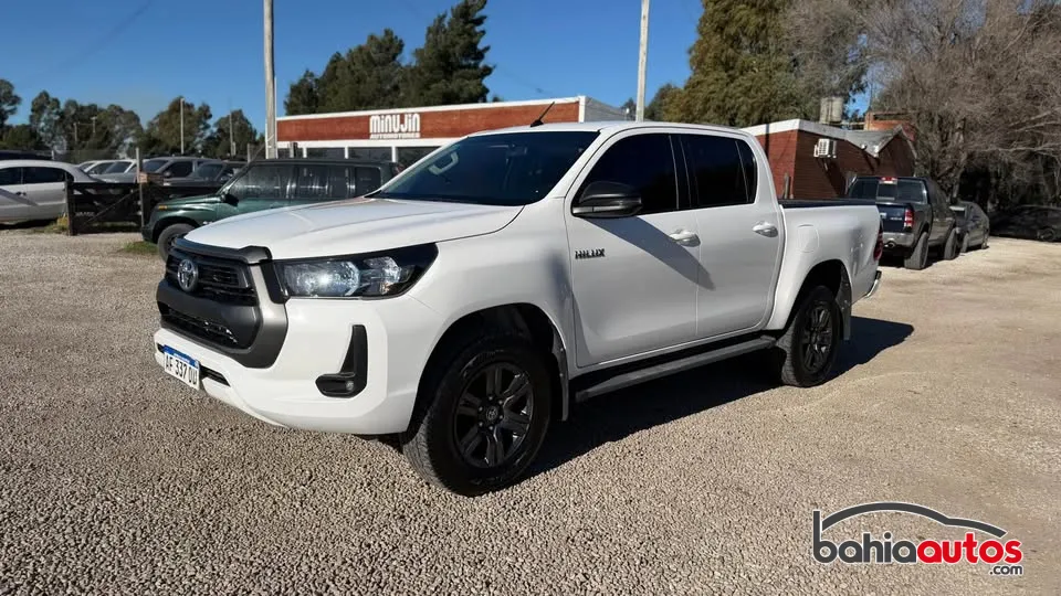 Toyota Hilux 2022 usado en Bahía Blanca - foto 2