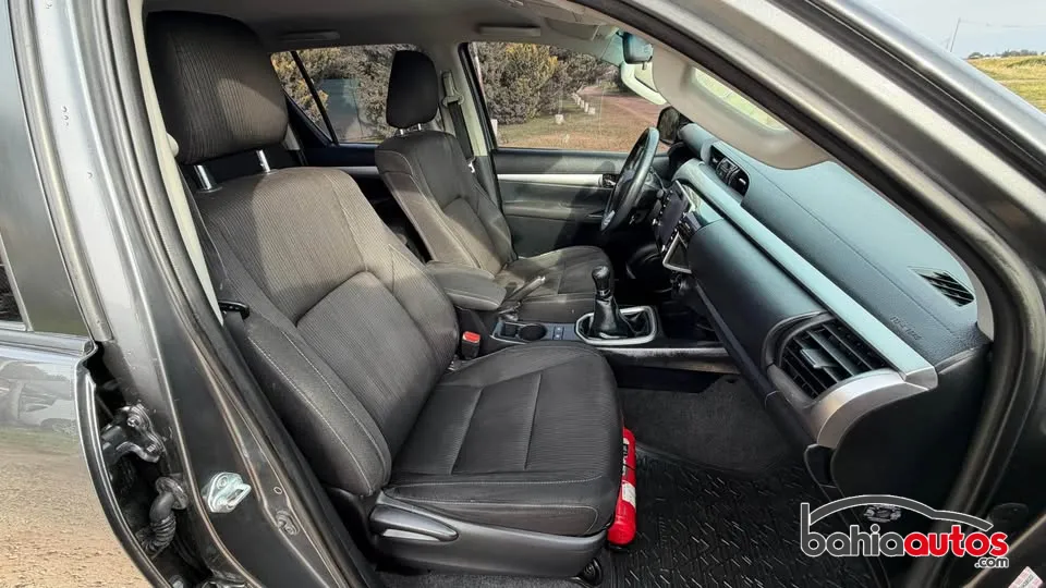 Toyota Hilux 2021 usado en Bahía Blanca - foto 7