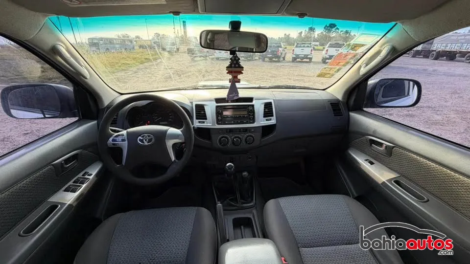 Toyota Hilux 2013 usado en Bahía Blanca - foto 4
