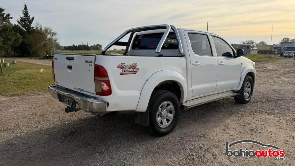 Toyota Hilux 2013 usado en Bahía Blanca - foto 5