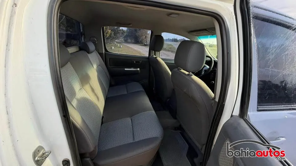 Toyota Hilux 2013 usado en Bahía Blanca - foto 8