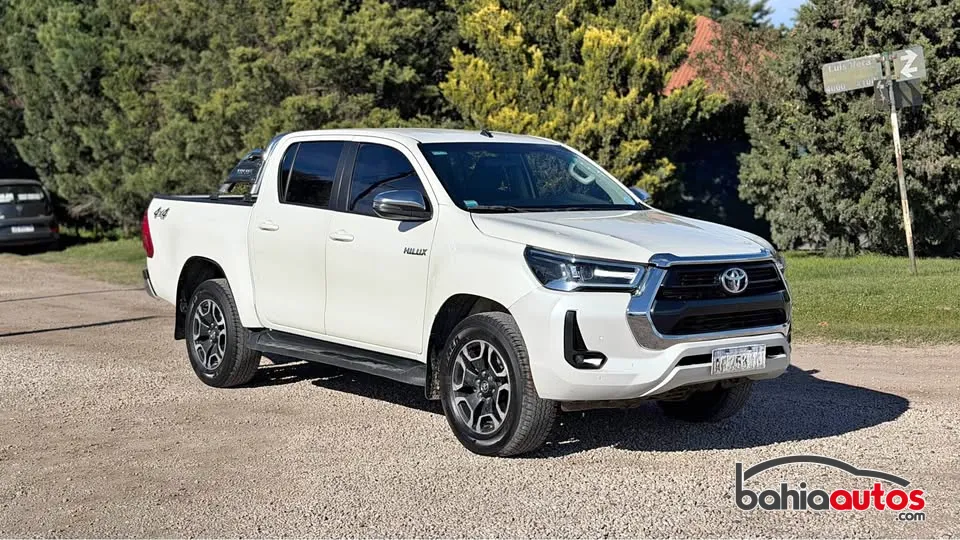 Toyota Hilux 2023 usado en Bahía Blanca - foto 1