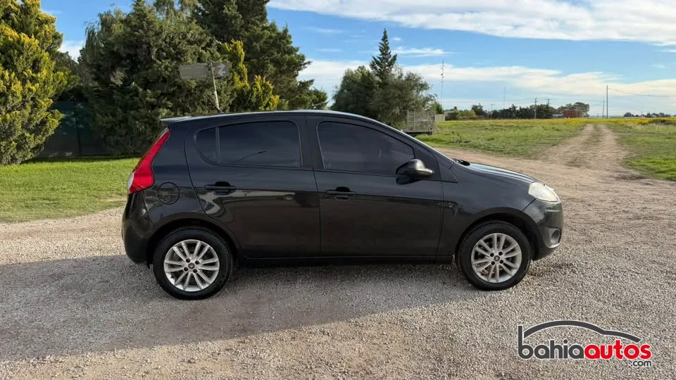 Fiat Palio 2015 usado en Bahía Blanca - foto 2