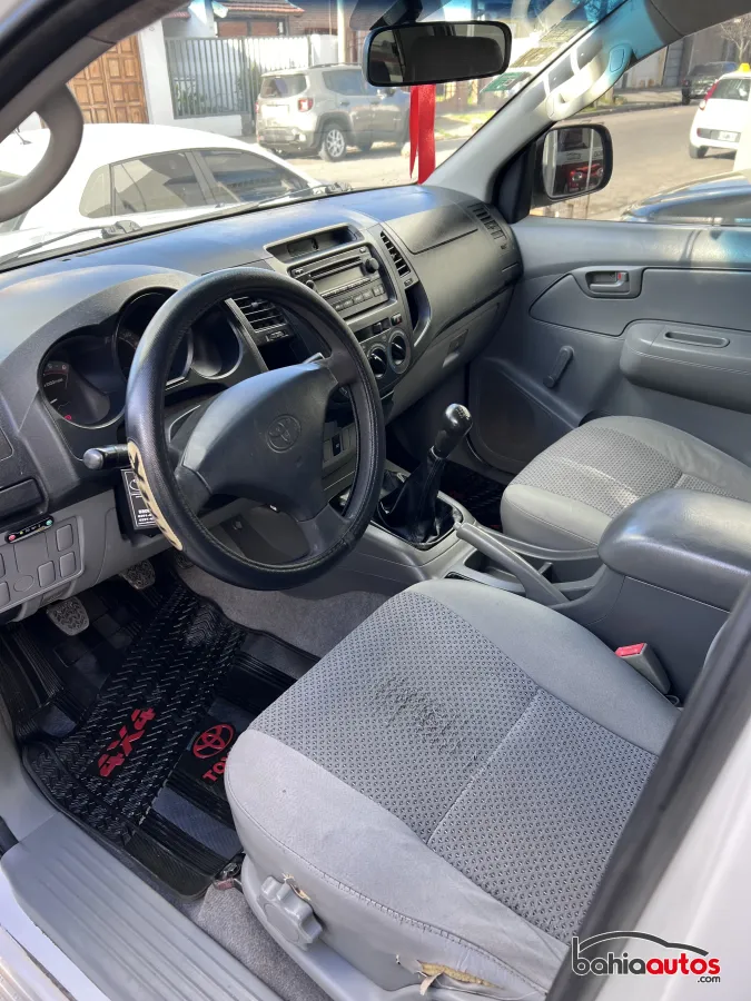 Toyota Hilux 2006 usado en Bahía Blanca - foto 10