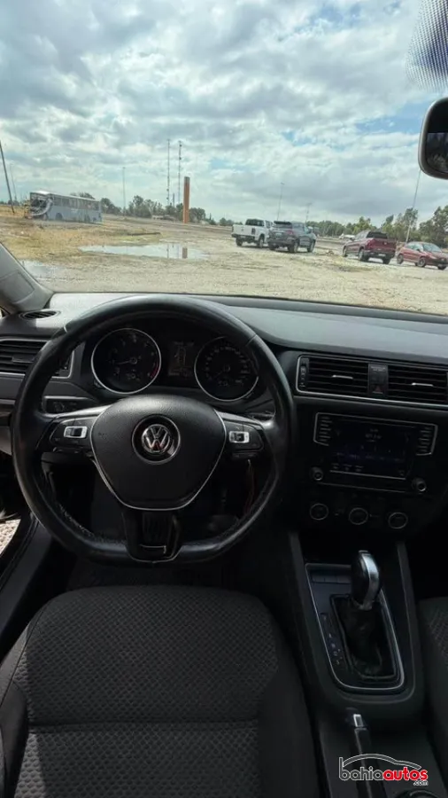 Volkswagen Vento 2017 usado en Bahía Blanca - foto 4