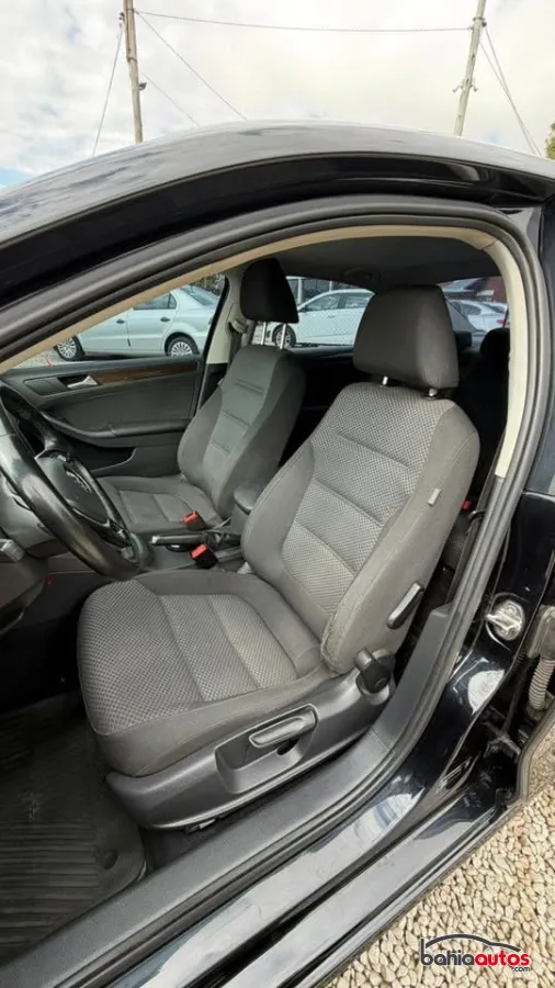 Volkswagen Vento 2017 usado en Bahía Blanca - foto 8