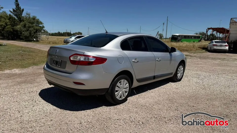 Renault Fluence 2011 usado en Bahía Blanca - foto 4