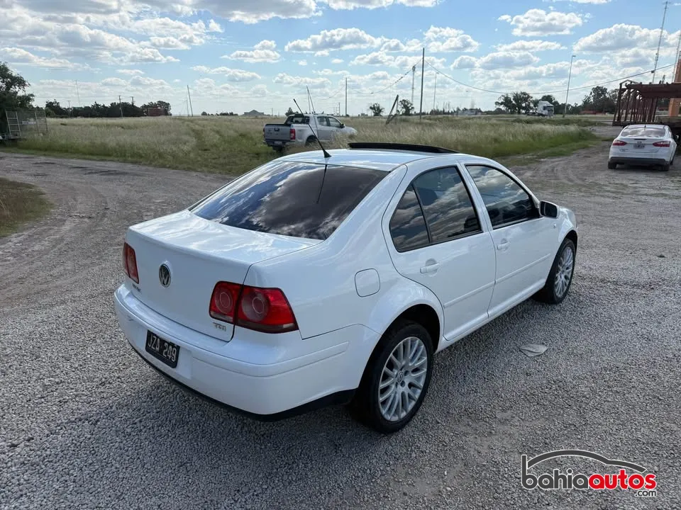 Volkswagen Bora 2011 usado en Bahía Blanca - foto 2
