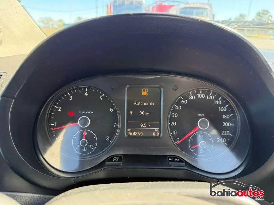 Volkswagen Fox 2012 usado en Bahía Blanca - foto 8