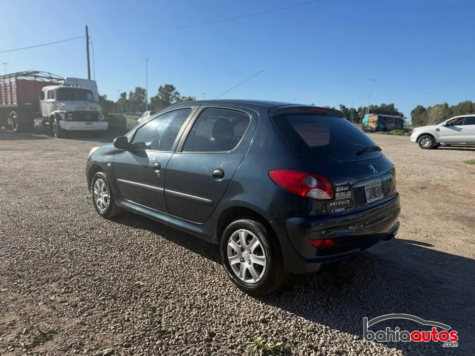 Peugeot 207 2012 usado en Bahía Blanca - foto 4
