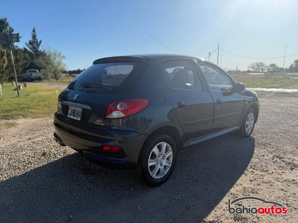 Peugeot 207 2012 usado en Bahía Blanca - foto 5