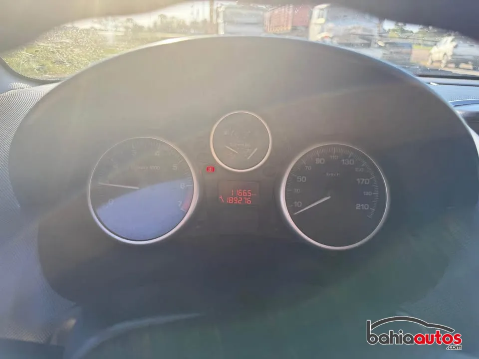 Peugeot 207 2012 usado en Bahía Blanca - foto 8
