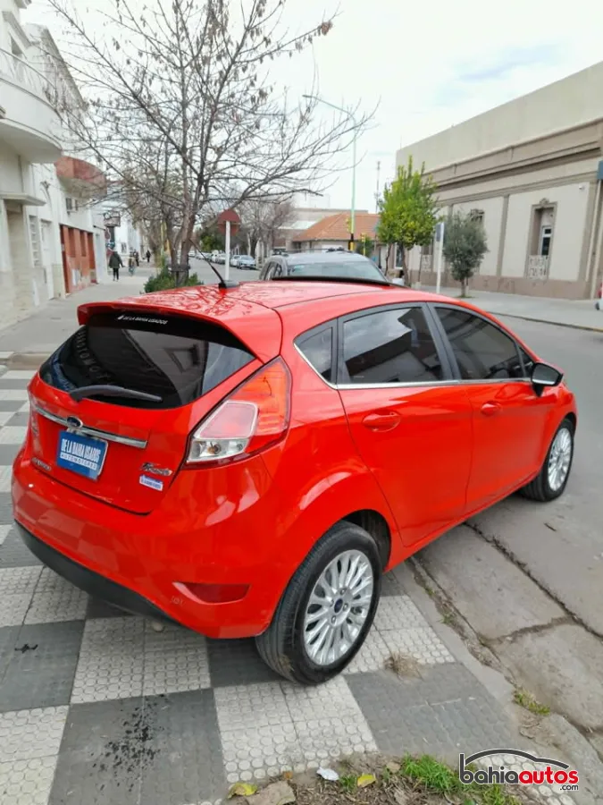 Ford Fiesta 2015 usado en Bahía Blanca - foto 2