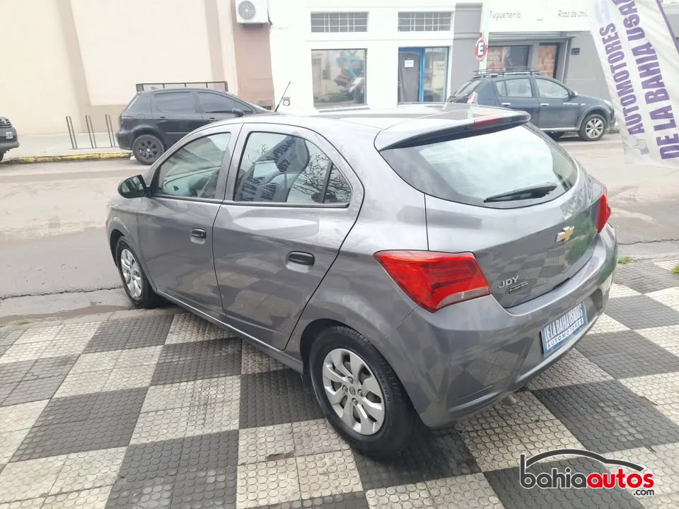 Chevrolet Onix 2020 usado en Bahía Blanca - foto 3
