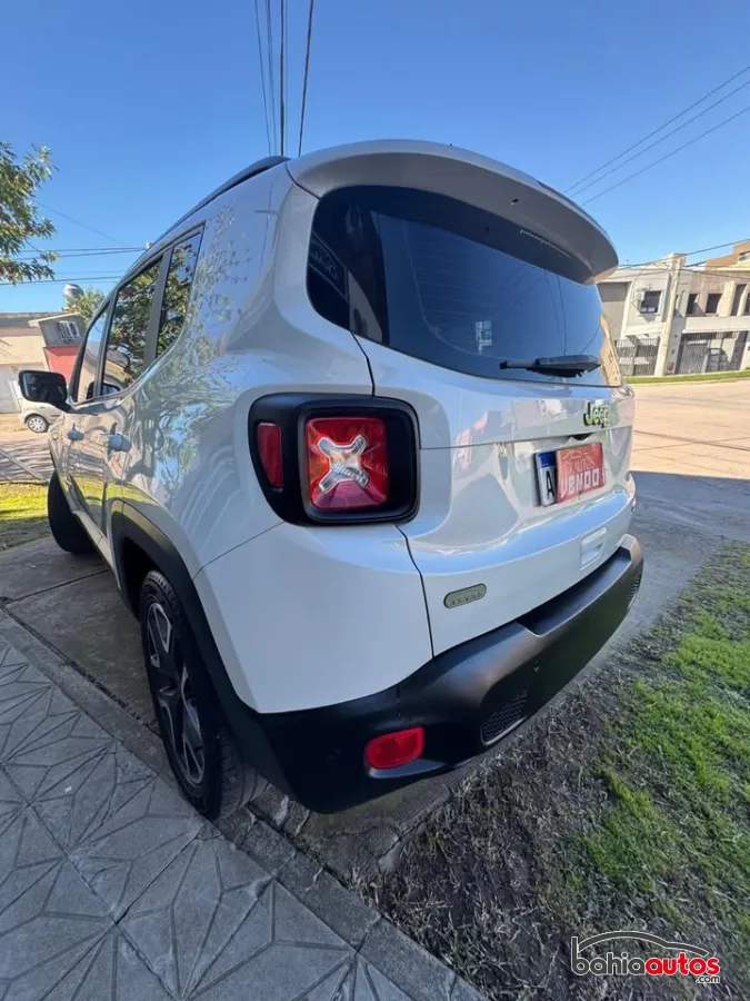 Jeep Renegade 2022 usado en Bahía Blanca - foto 2