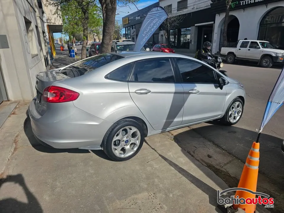 Ford Fiesta 2013 usado en Bahía Blanca - foto 4