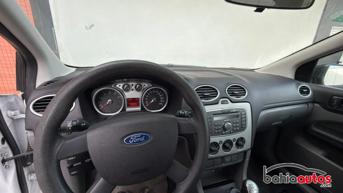 Ford Focus 2013 usado en Bahía Blanca - foto 4