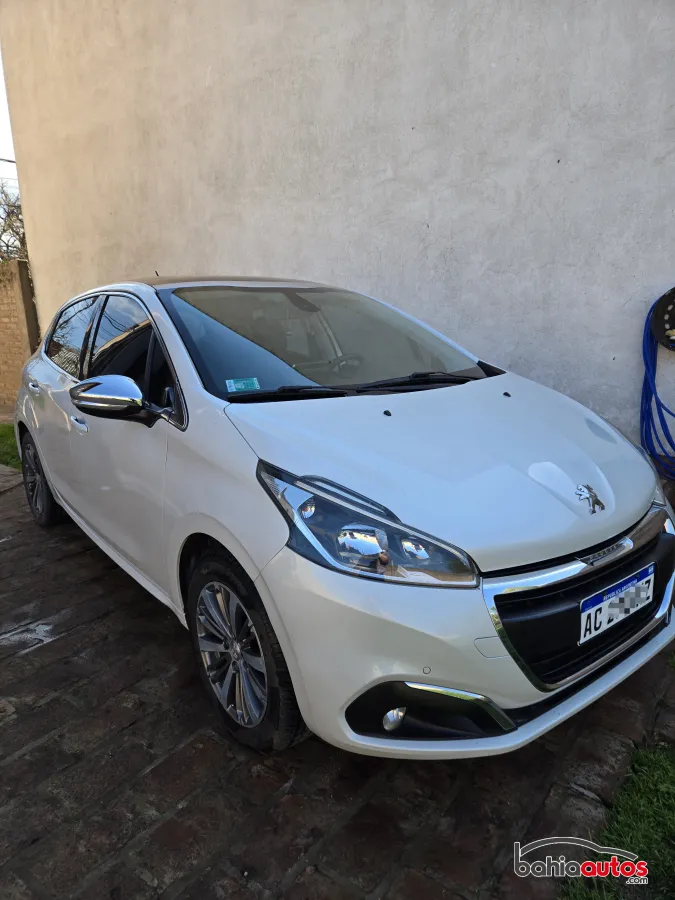 Peugeot 208 2018 usado en Bahía Blanca - foto 1