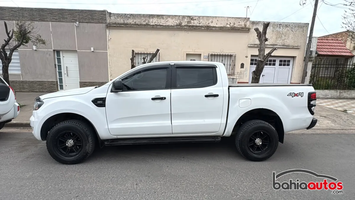 Ford Ranger 2017 usado en Bahía Blanca - foto 4