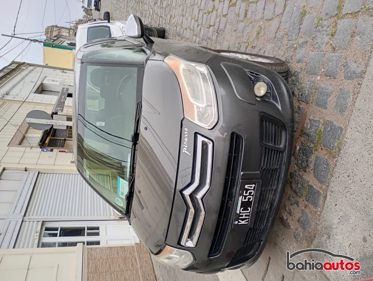 Citroën C3 Picasso 2011 usado en Bahía Blanca - foto 2