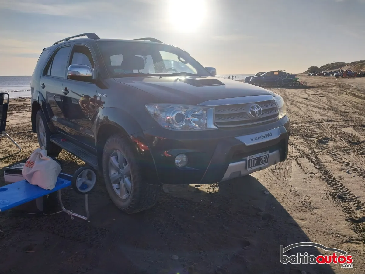Toyota Hilux 2011 usado en Bahía Blanca - foto 2