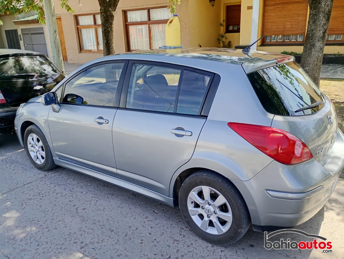 Nissan Tiida 2011 usado en Olavarría - foto 3