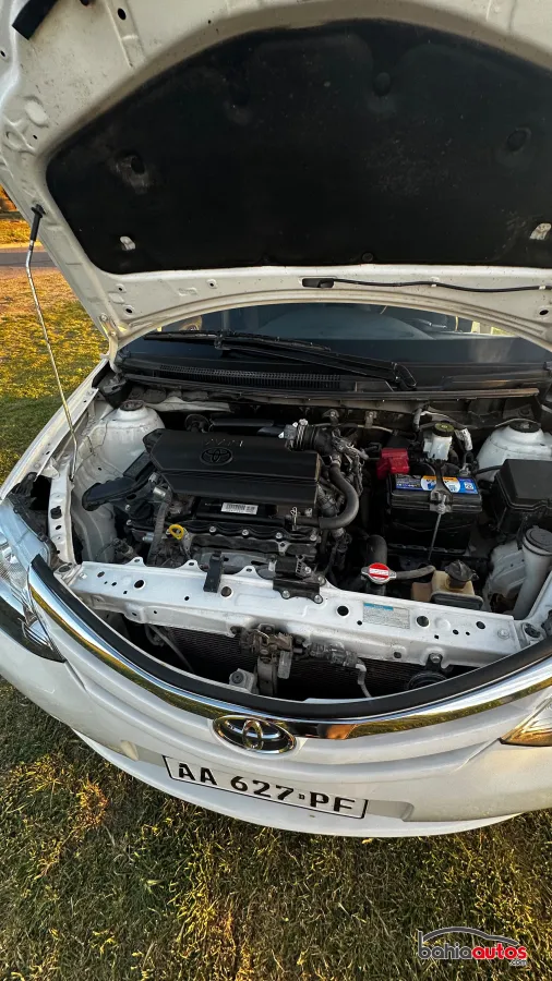 Toyota Etios 2016 usado en Bahía Blanca - foto 6