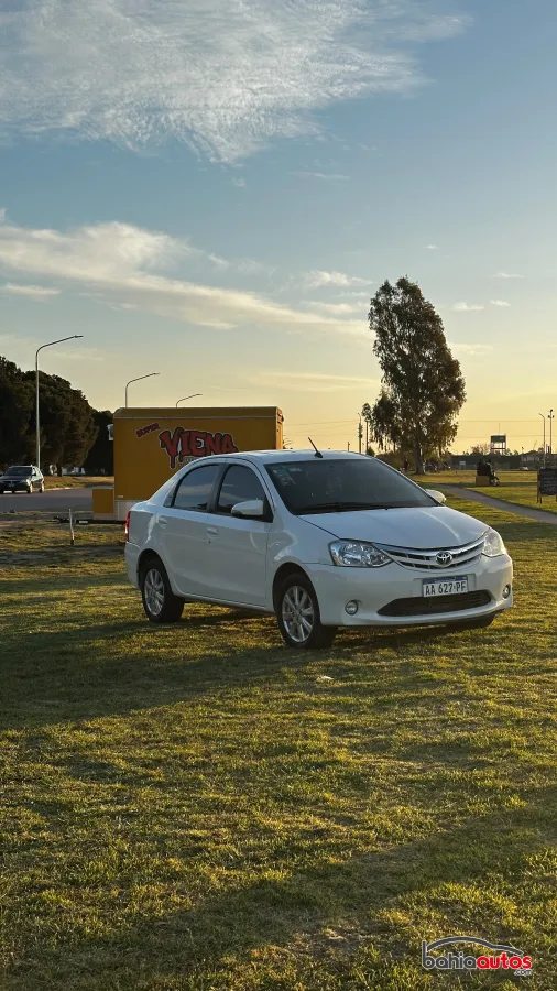 Toyota Etios 2016 usado en Bahía Blanca - foto 7
