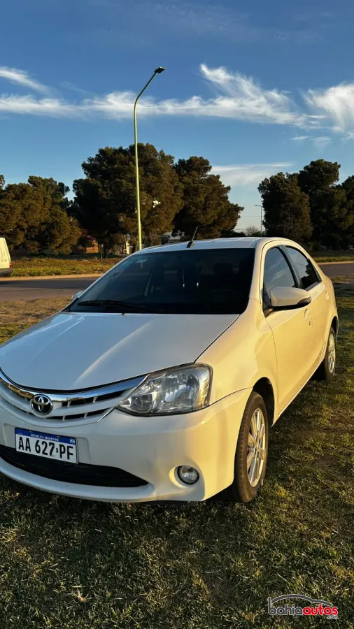 Toyota Etios 2016 usado en Bahía Blanca - foto 8