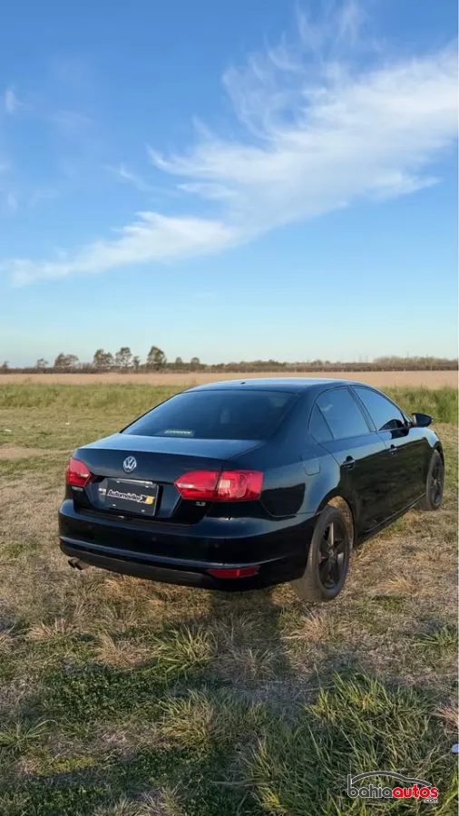 Volkswagen Vento 2013 usado en Bahía Blanca - foto 7