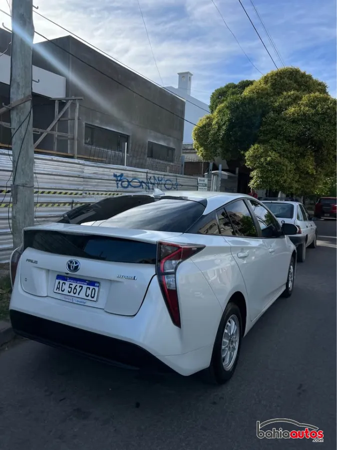 Toyota Prius 2018 usado en Bahía Blanca - foto 3