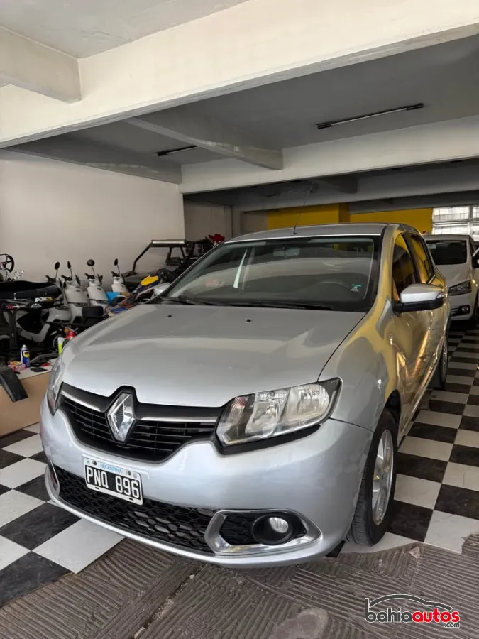 Renault Sandero 2016 usado en Bahía Blanca - foto 2