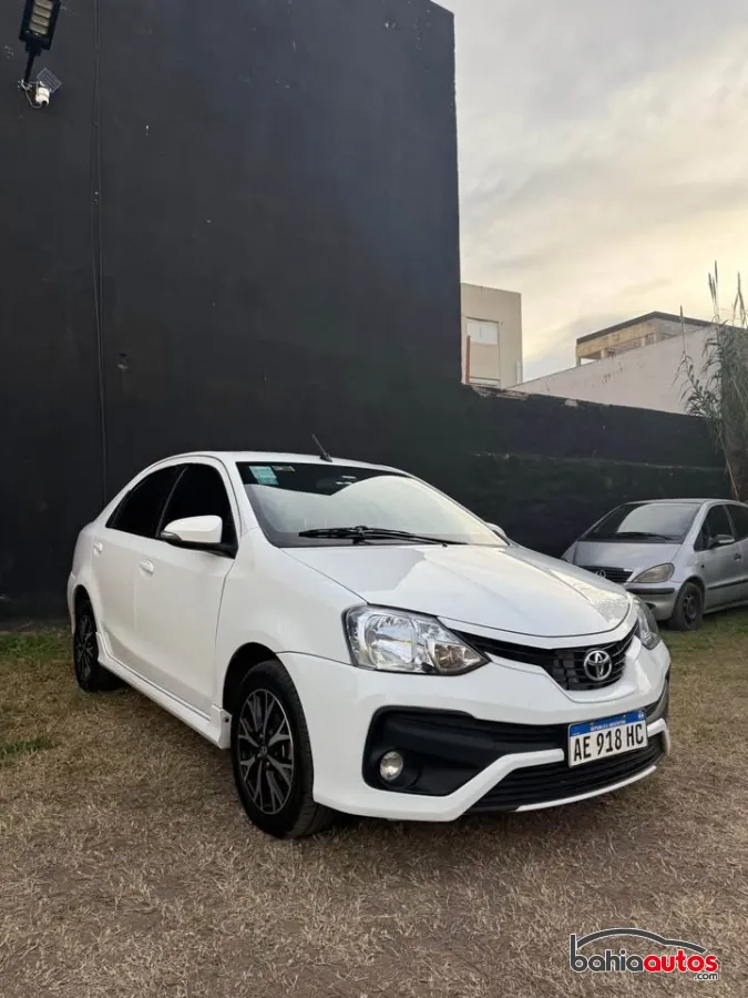 Toyota Etios 2021 usado en Bahía Blanca - foto 3