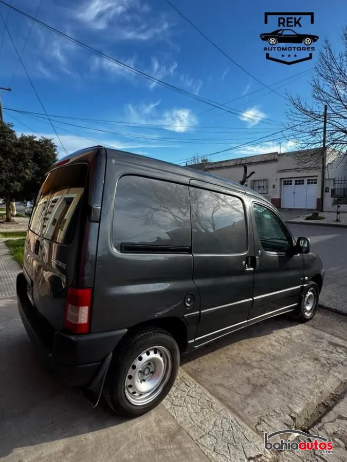 Peugeot Partner 2012 usado en Bahía Blanca - foto 2