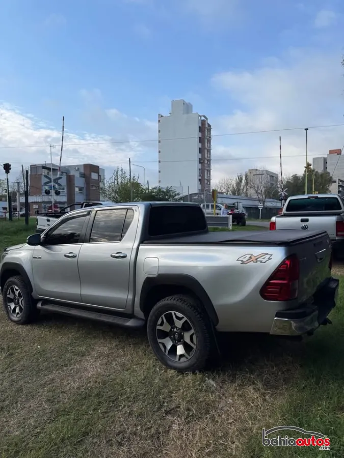 Toyota Hilux usado en Bahía Blanca - foto 9