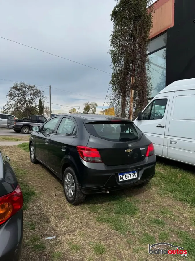 Chevrolet Onix 2020 usado en Bahía Blanca - foto 4