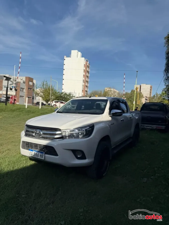 Toyota Hilux 2016 usado en Bahía Blanca - foto 2