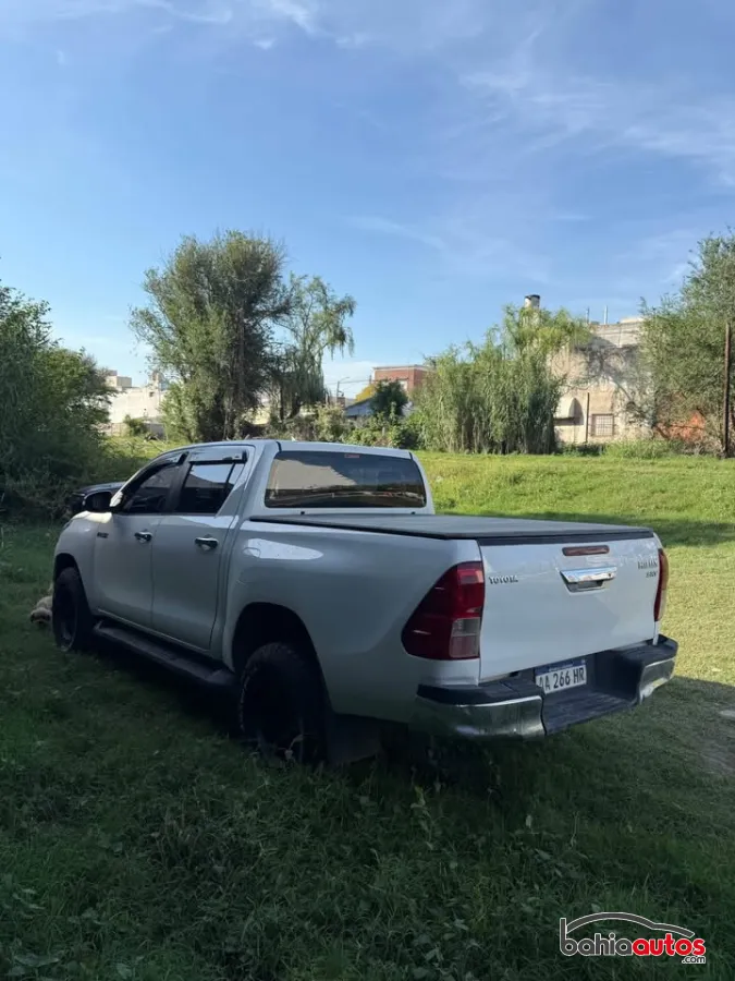 Toyota Hilux 2016 usado en Bahía Blanca - foto 3